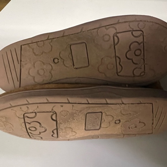 Faded Glory Toddler Girls Ankle Ugg Boots - Picture 4 of 4